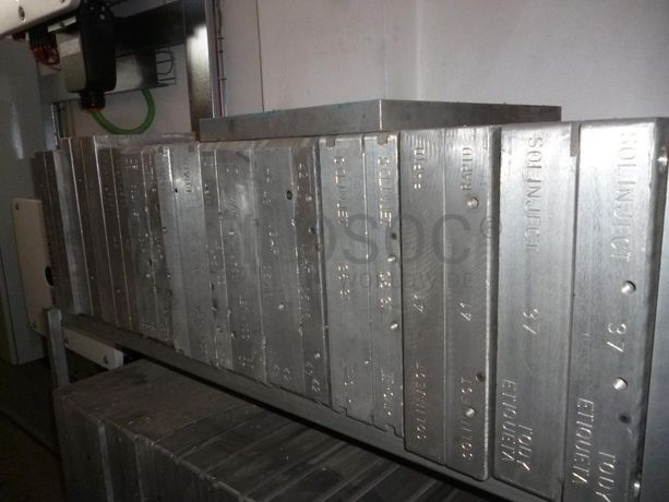 Moldes + Estantes em ferro