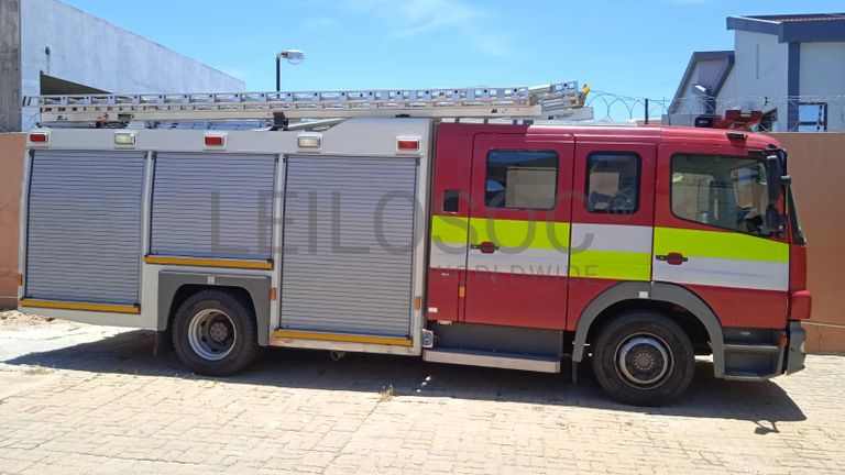 Autotanque Mercedes Benz Atego ·