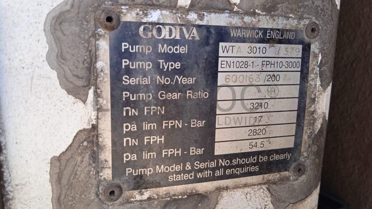 Autotanque Mercedes Benz Atego ·