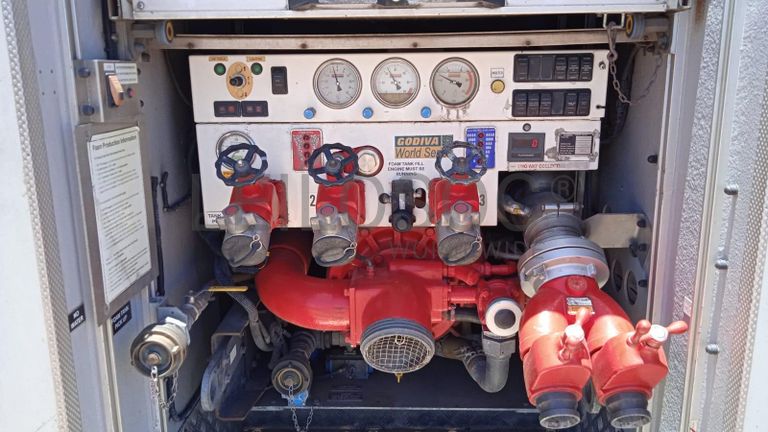 Autotanque Mercedes Benz Atego ·