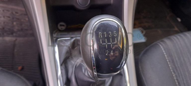 Opel Astra 1.3CDTI · Ano 2011