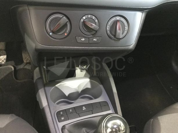 Seat Ibiza 1.2 TDI · Ano 2014