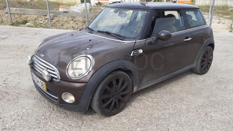 Mini Cooper D · Ano 2010
