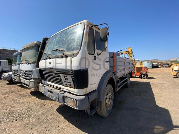 Camião Basculante 26 T (4X2)