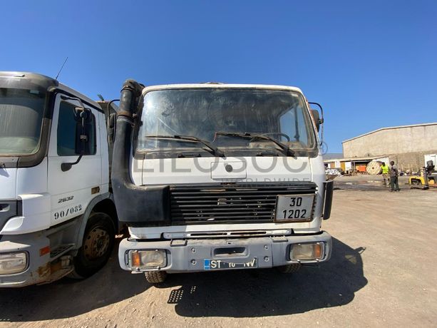 Camião Basculante 26 T (4X2)