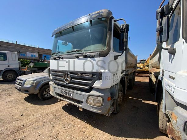 Camião Basculante 26 T (4X2)