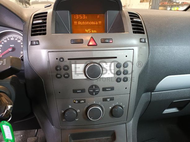 Opel Zafira 1.9 CDTI · Ano 2006