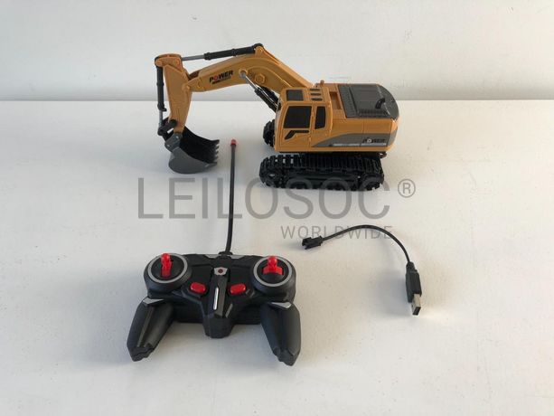 Giratória Escavadora Telecomandada