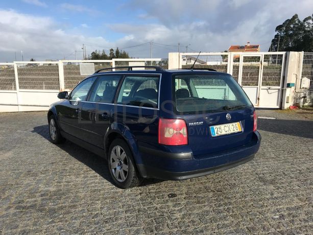 Volkswagen Passat 1.9 TDI · Ano 2004