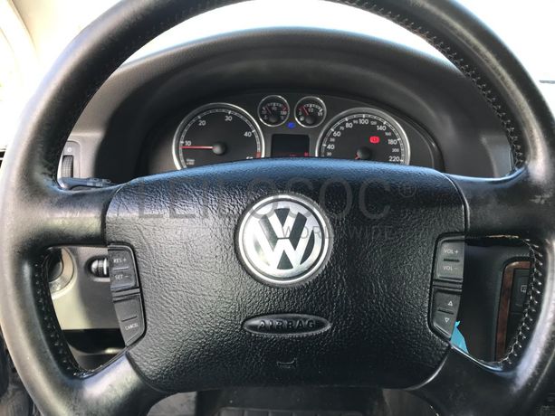 Volkswagen Passat 1.9 TDI · Ano 2004
