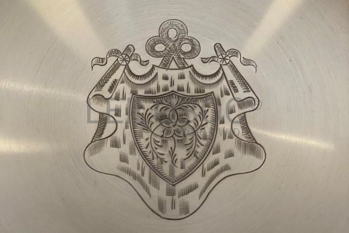 Taça em prata com brasão