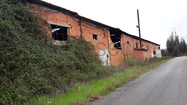 Pavilhão + Terreno · Penacova, Coimbra