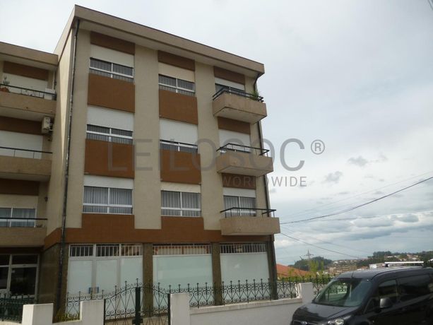 LEILÃO SUSPENSO · Armazém · Santo Tirso