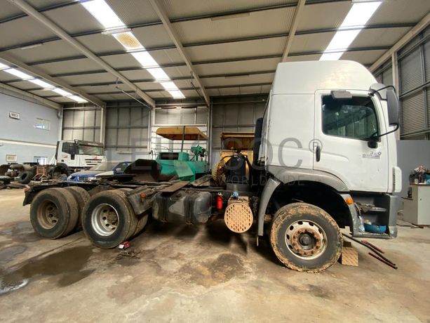 Camião Worker 31.320 (6X4)