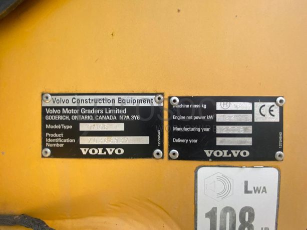 Motoniveladora Volvo 710 B