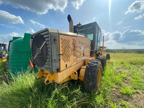 Motoniveladora Volvo 710 B
