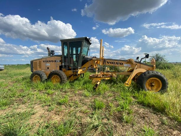 Motoniveladora Volvo 710 B