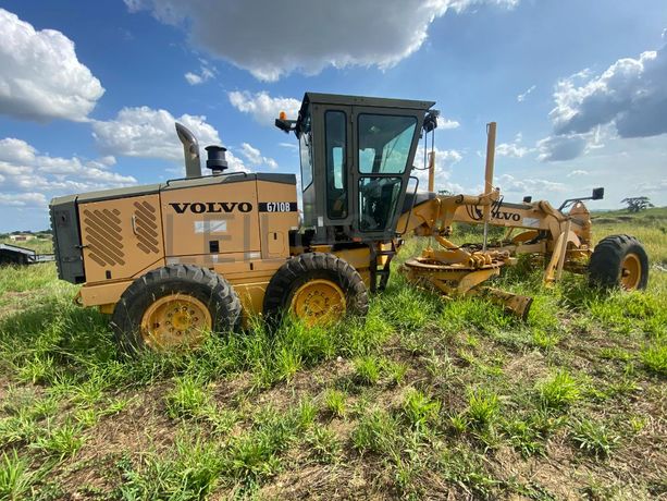 Motoniveladora Volvo 710 B