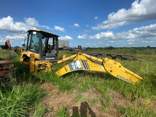 Retroescavadora Komatsu