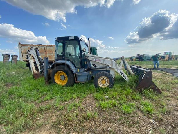 Retroescavadora Terex TLB840SM
