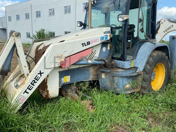 Retroescavadora Terex TLB840SM