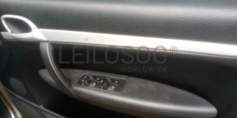 Porsche Cayenne S ·