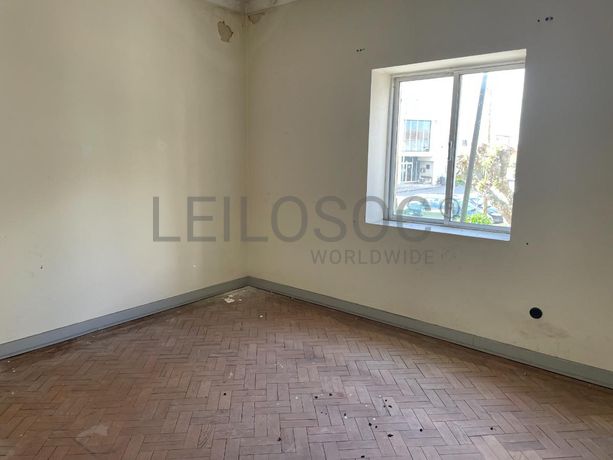 Edifício · Bustos · Oliveira do Bairro