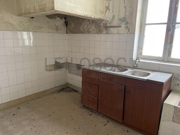 Edifício · Bustos · Oliveira do Bairro