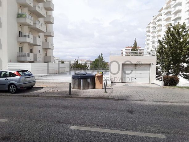 Apartamento T3 · Alfragide, Amadora