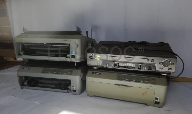 Material Informático ·