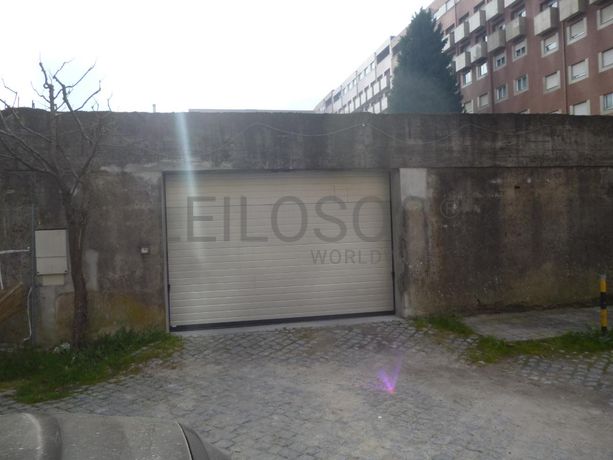 Proporção de 137/1.000 de Garagem · Barcelos