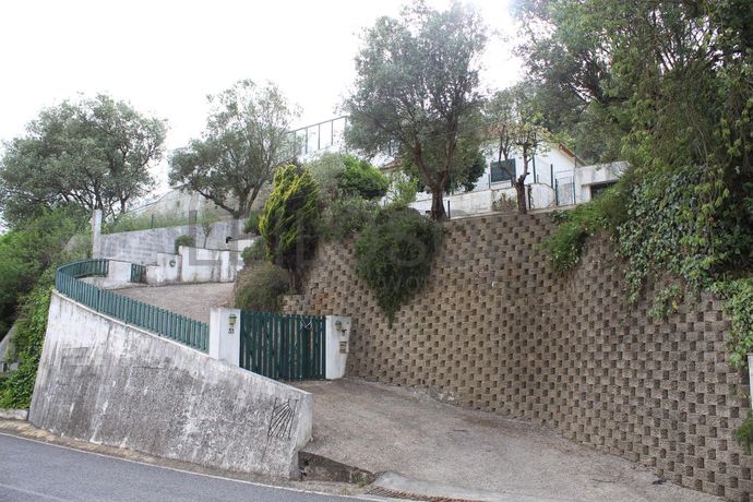 Moradia V3 · Loures