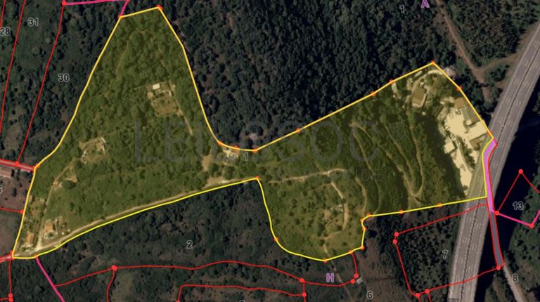 226/98720 de Terreno