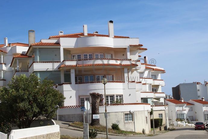 Penthouse T4 Duplex · Ericeira