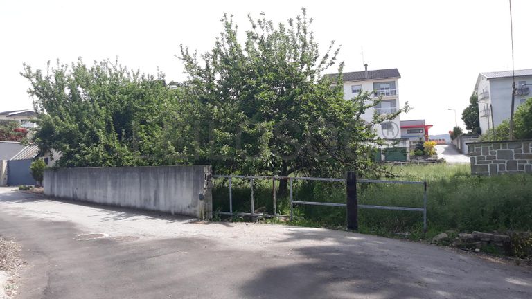 Lote para Construção · Moimenta da Beira