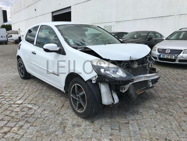 Renault Clio 1.5 DCI · Ano 2009