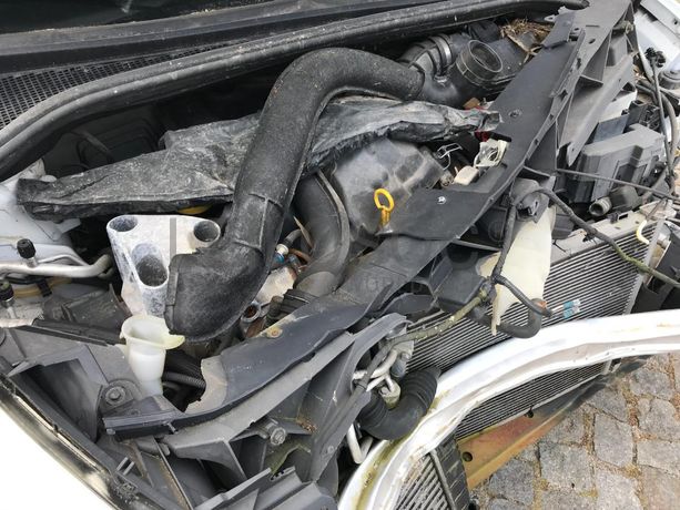 Renault Clio 1.5 DCI · Ano 2009