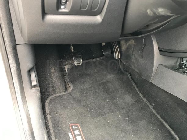 Renault Clio 1.5 DCI · Ano 2009