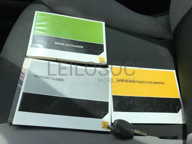 Renault Clio 1.5 DCI · Ano 2009