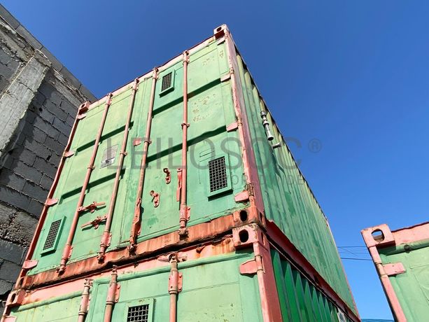 Contentor marítimo ·