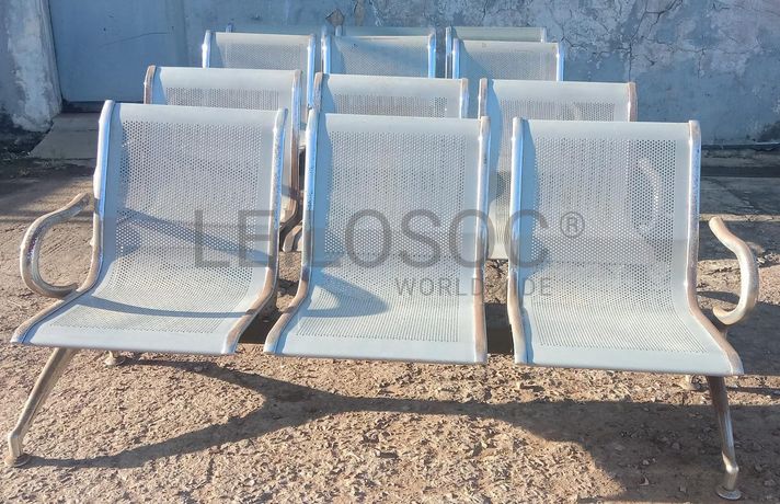 Mobiliário de escritório ·