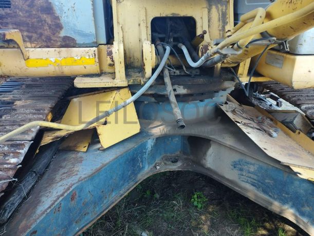 Giratória New Holland, ·