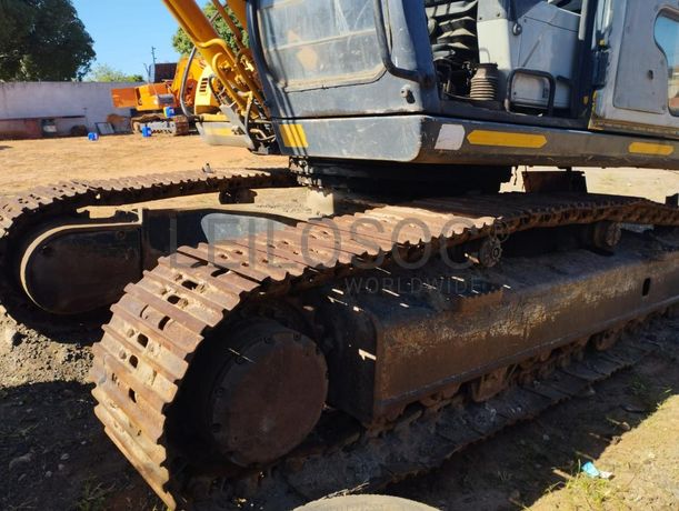 Giratória HYUNDAI ·