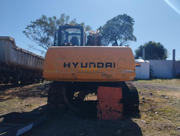 Giratória HYUNDAI ·