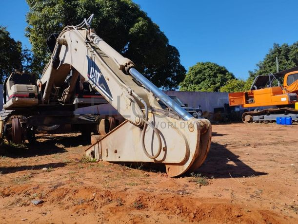 Giratória Caterpillar ·