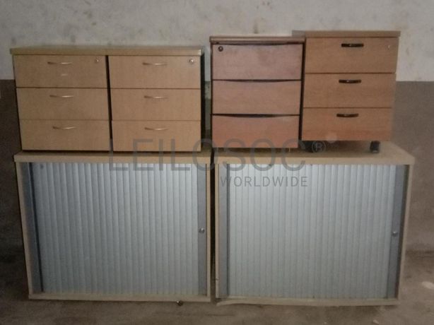 Mobiliário de escritório ·