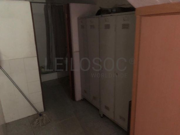 Armazém com Logradouro · Miranda do Douro, Bragança