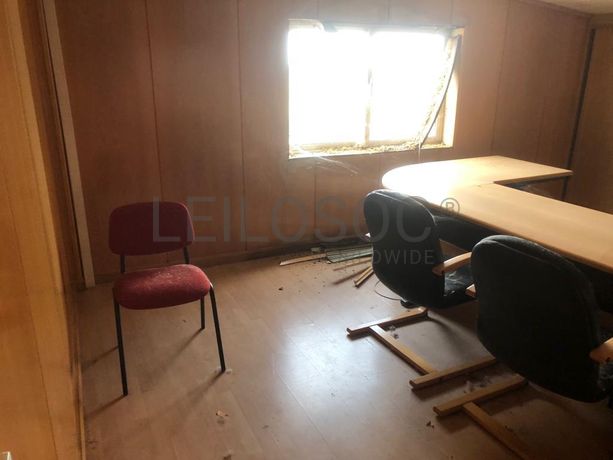 Armazém com Logradouro · Miranda do Douro, Bragança