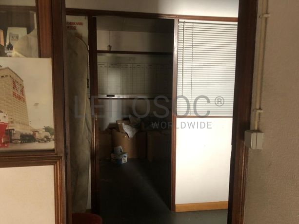 Armazém com Logradouro · Miranda do Douro, Bragança