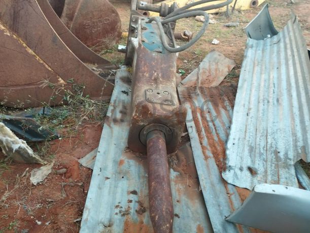 Martelo hidráullico ·